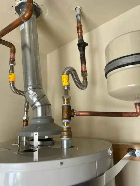 Water heater installation and plumbing repair in Dalbo